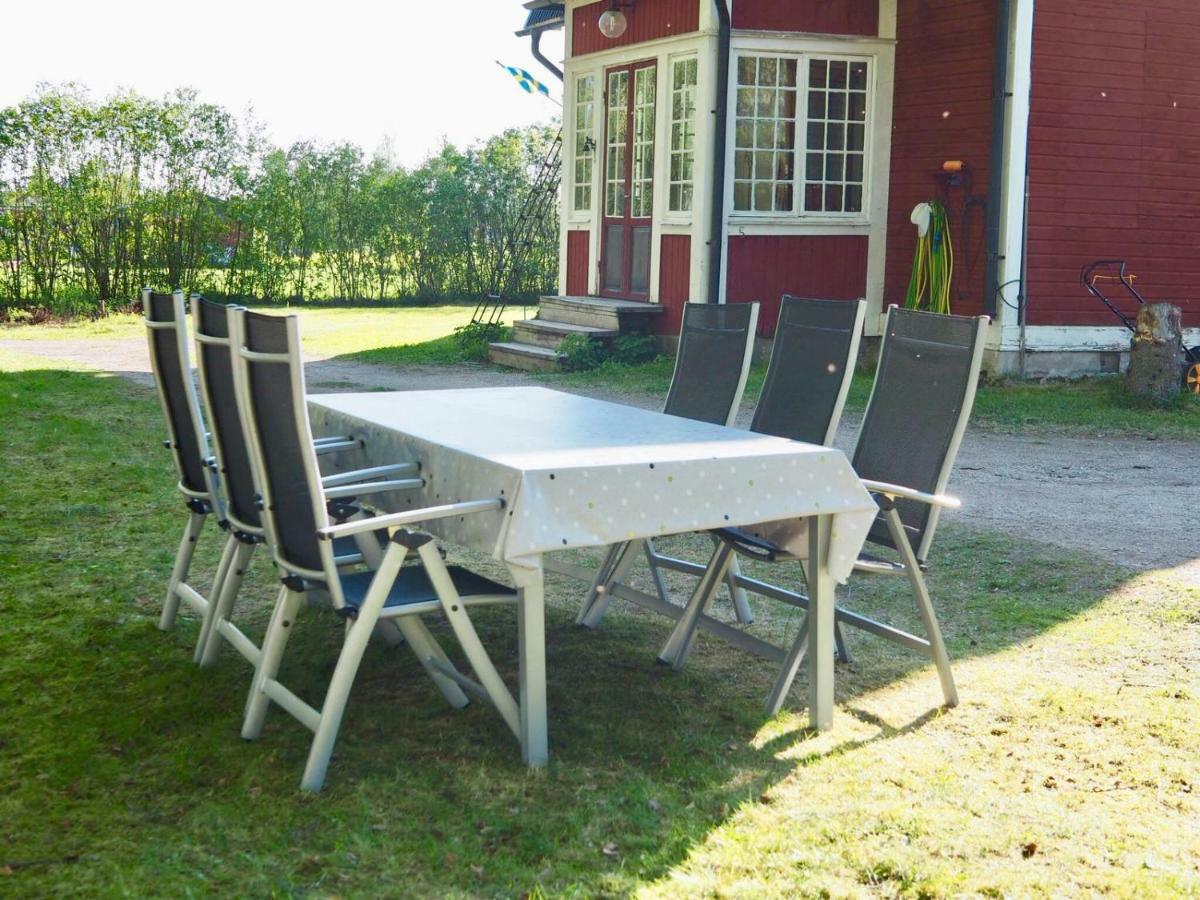 Villa Orsastuguthyrning-Kyrkbyn Esterno foto